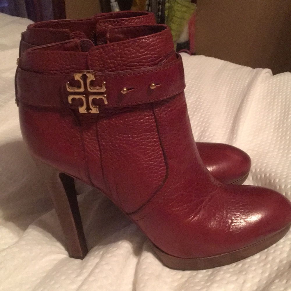 Tory Burch heels only worn once